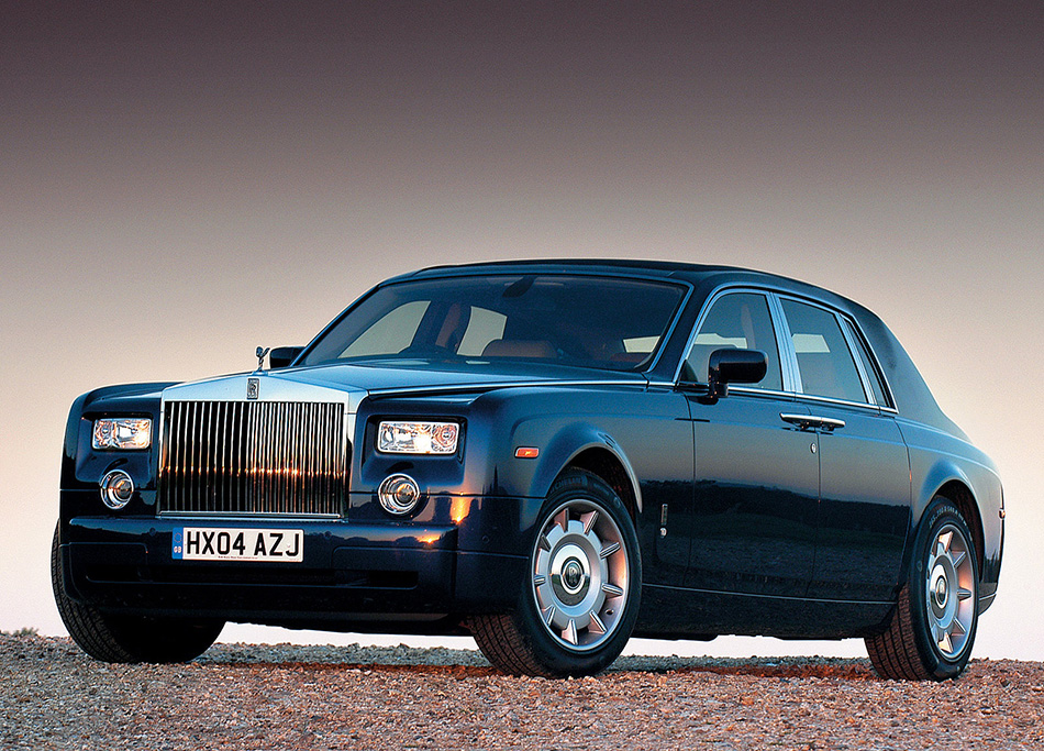 2003 Rolls-Royce Phantom Front Angle