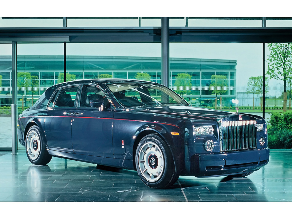 2004 Rolls-Royce Centenary Phantom Front Angle