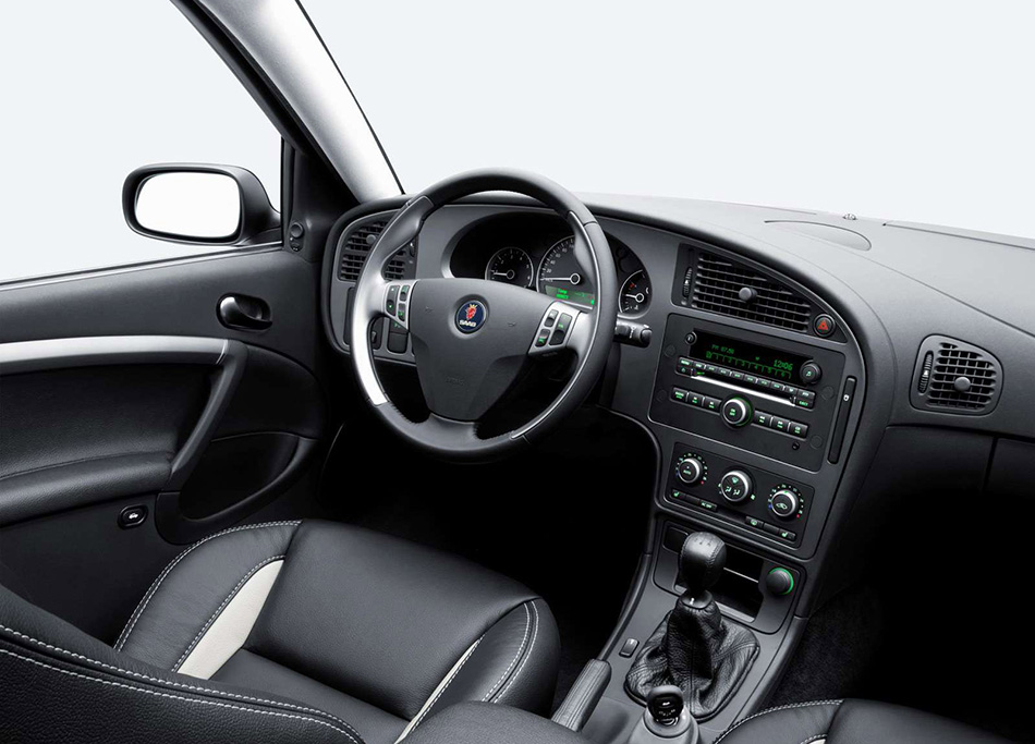 2006 Saab 9-5 Sedan Interior