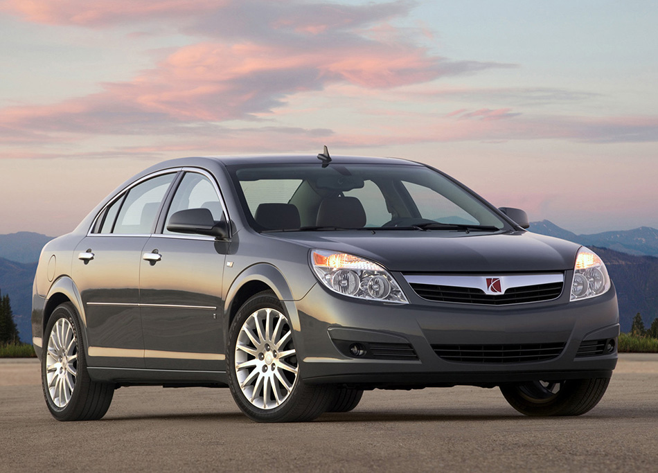 2007 Saturn Aura Front Angle