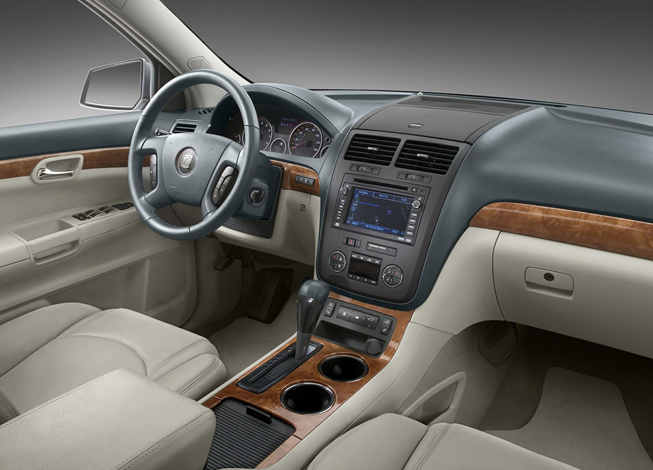 2007 Saturn Outlook Interior