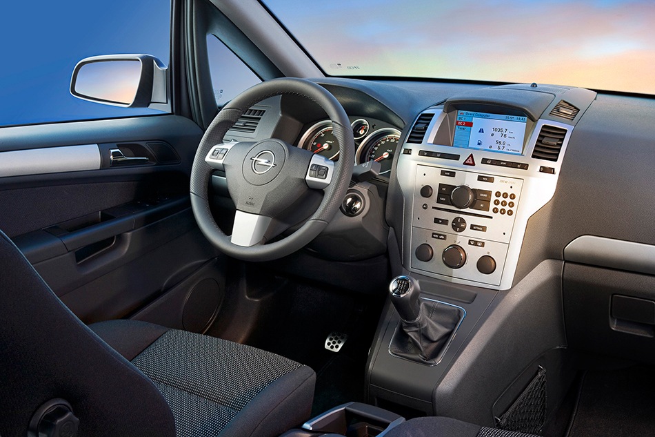 2008 Opel Zafira Interior