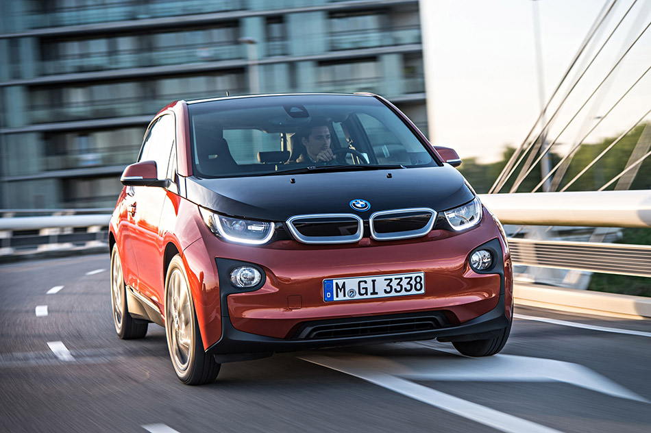 2014 BMW i3 Front Angle