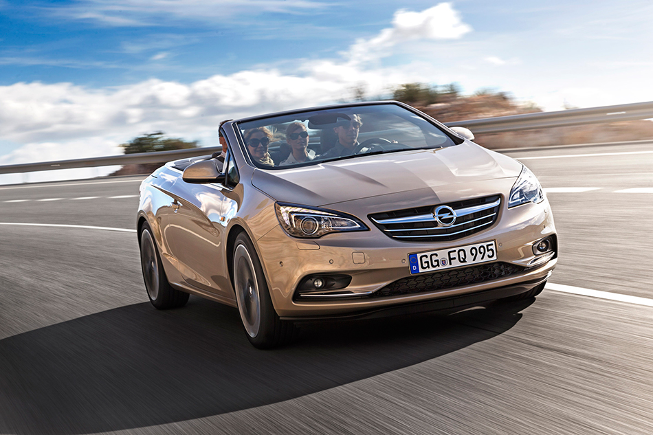 2013 Opel Cascada Front Angle