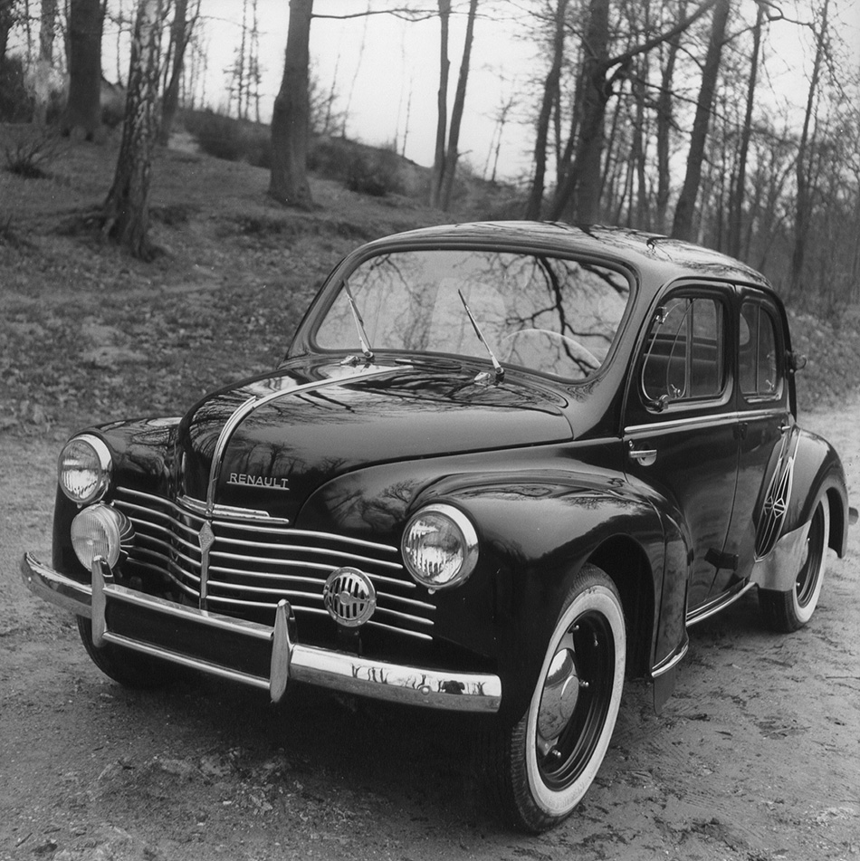 1947 Renault 4CV Front Angle