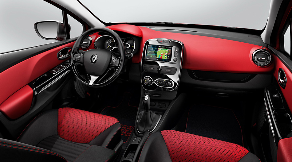 2013 Renault Clio Estate Interior