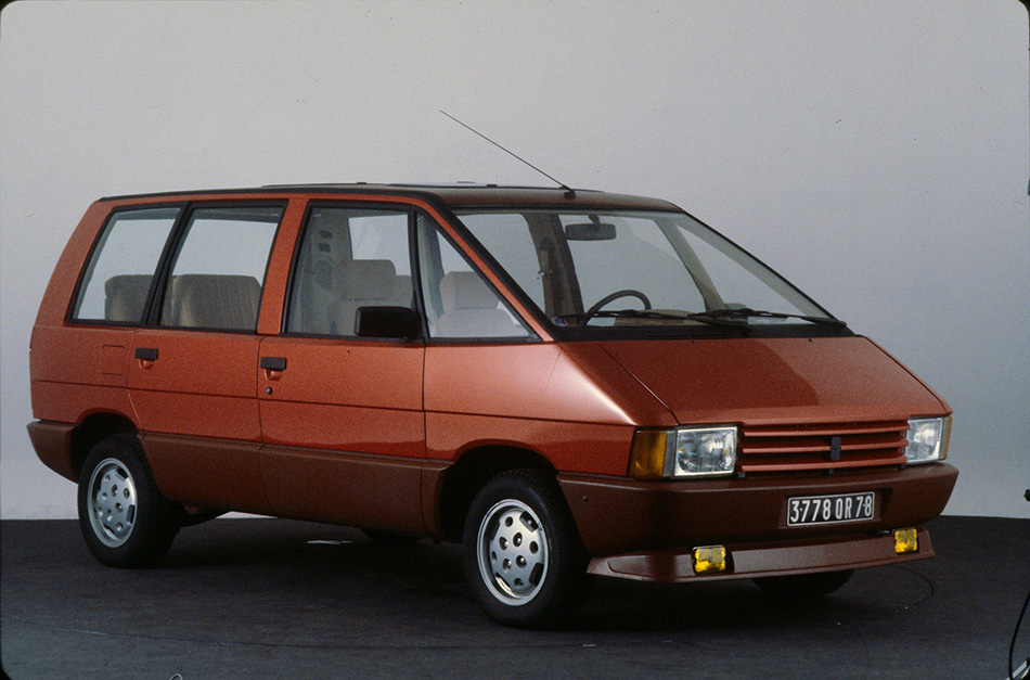 1984 Renault Espace Front Angle