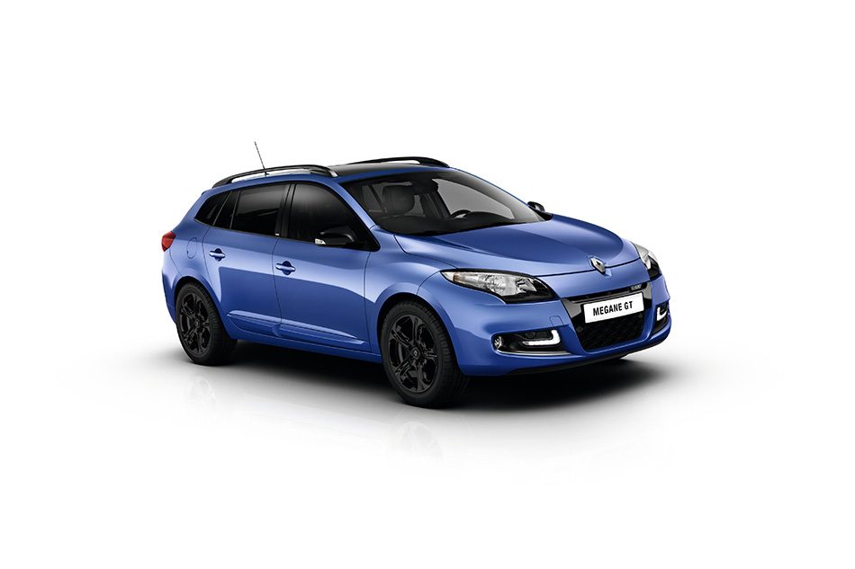 2012 Renault Megane Estate GT 220 Front Angle