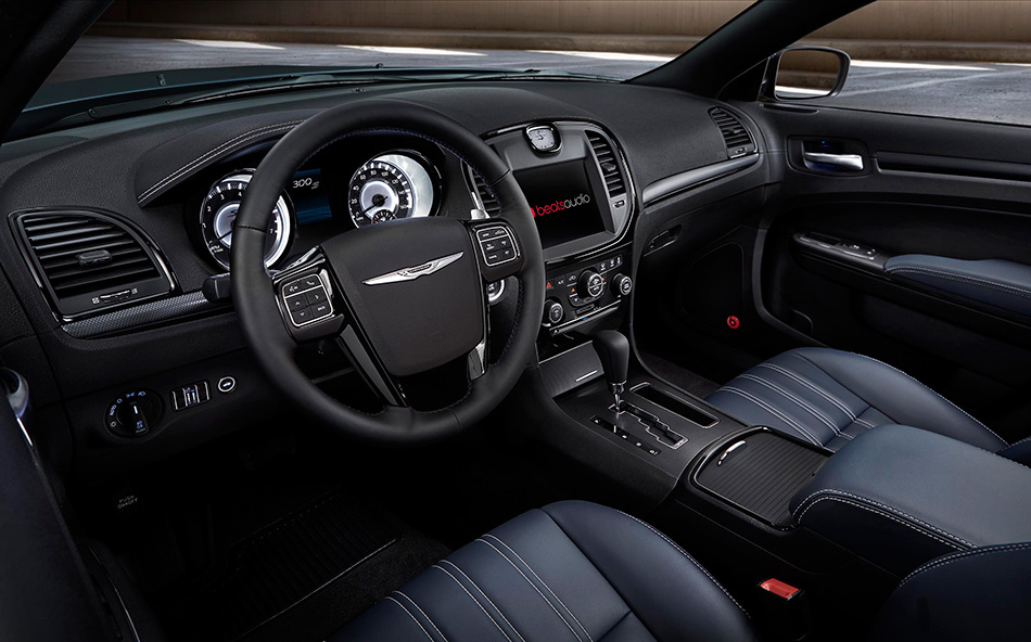 2014 Chrysler 300S Interior