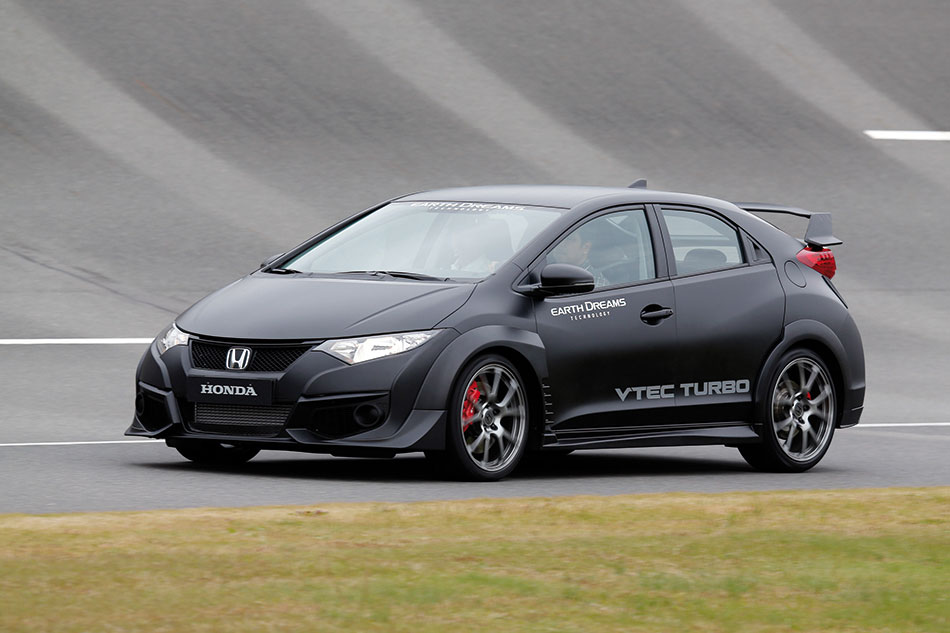 2015 Honda Civic Type R Front Angle