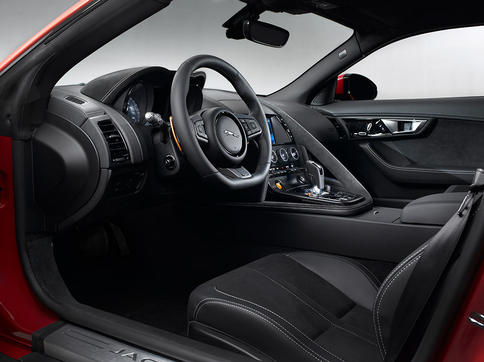 2015 Jaguar F-Type R Coupe Interior