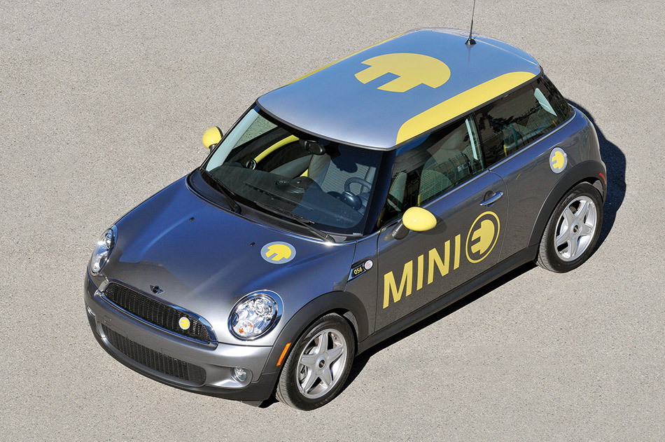 2010 MINI E Front Angle