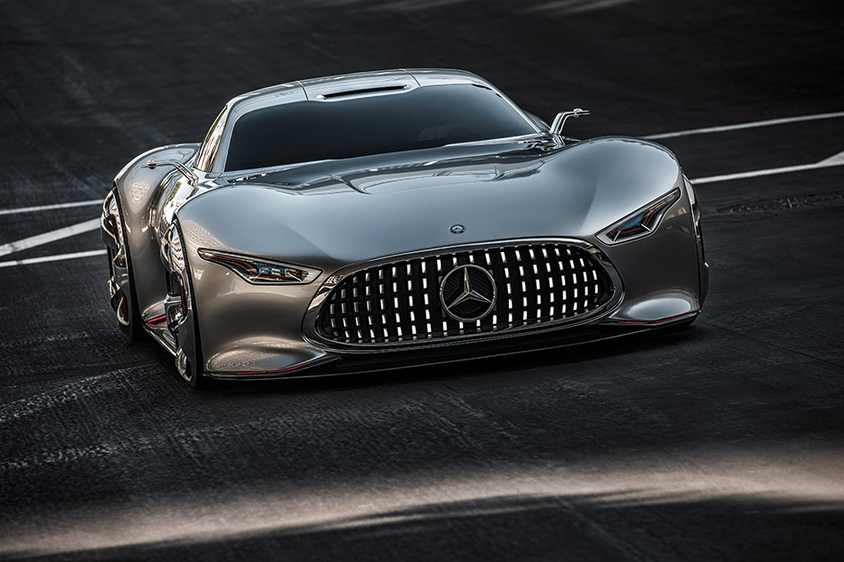 2015 Mercedes-Benz AMG Vision Gran Turismo Front Angle