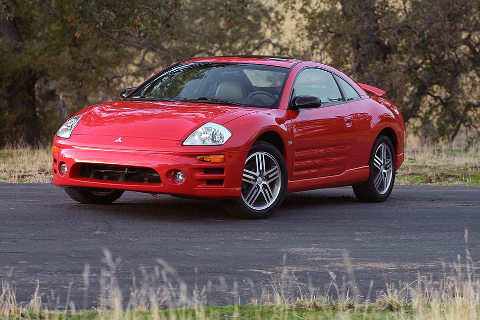 2005 Mitsubishi Eclipse Front Angle