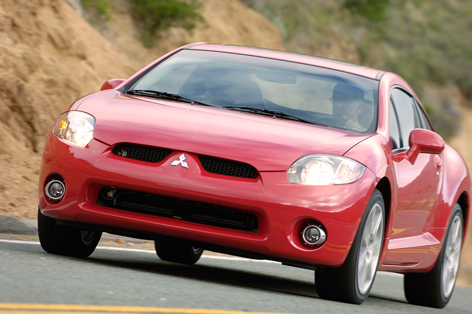 2006 Mitsubishi Eclipse Front Angle