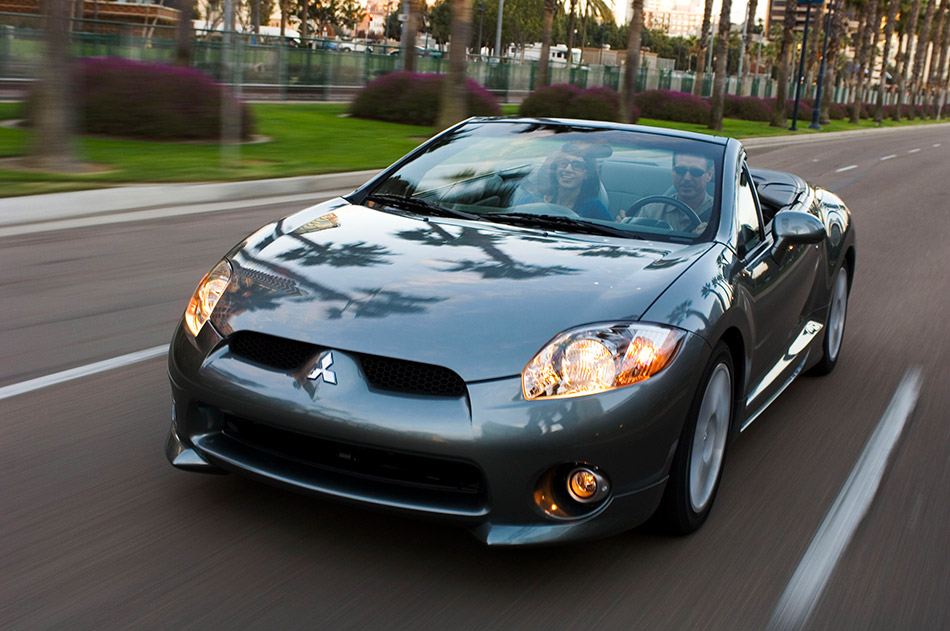 2008 Mitsubishi Eclipse Spyder Front Angle