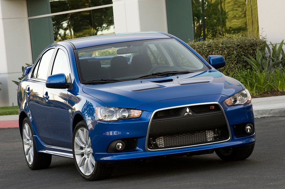 2011 Mitsubishi Lancer Front Angle