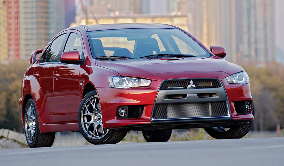 2008 Mitsubishi Lancer Evolution Front Angle