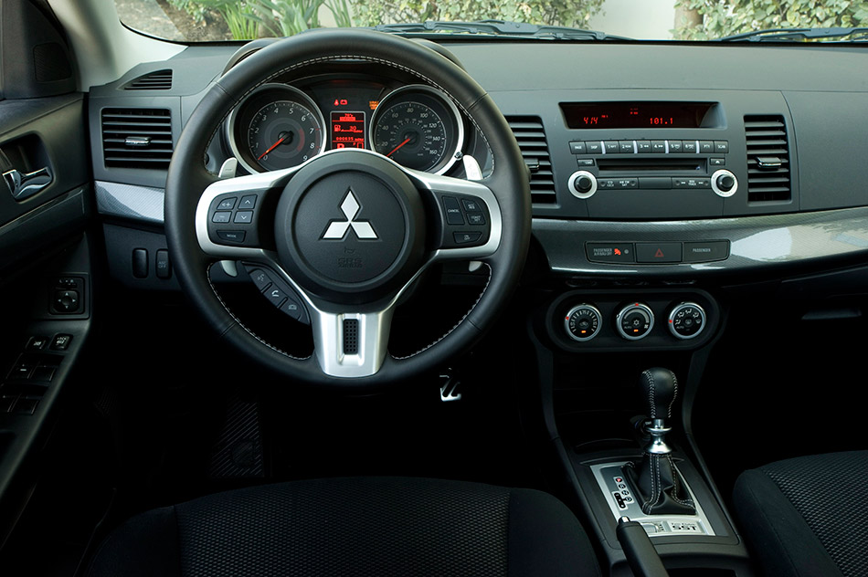 2009 Mitsubishi Lancer Sportback Ralliart Interior