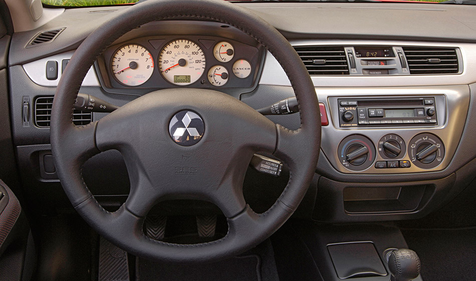 2006 Mitsubishi Lancers Interior