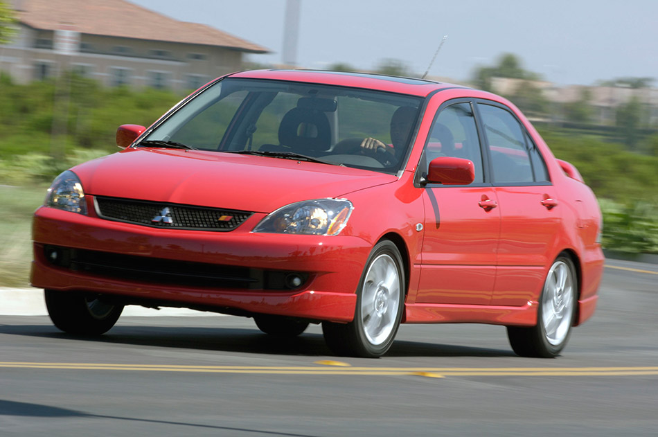 2006 Mitsubishi Lancers Front Angle