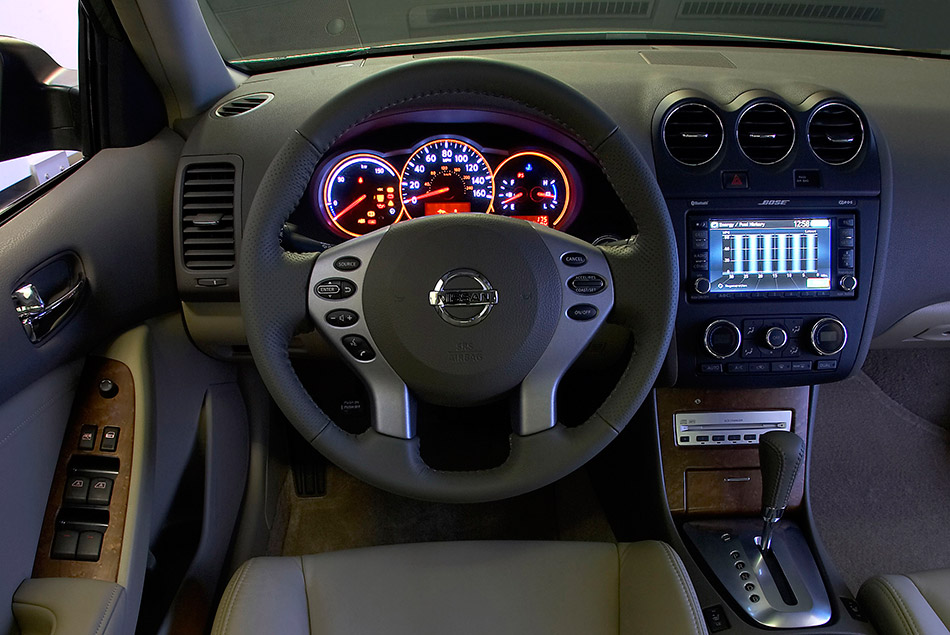 2009 Nissan Altima Hybrid Interior