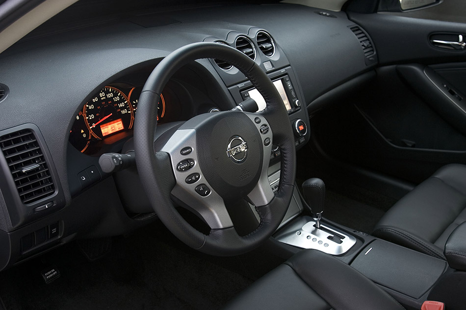 2009 Nissan Altima Sedan Interior