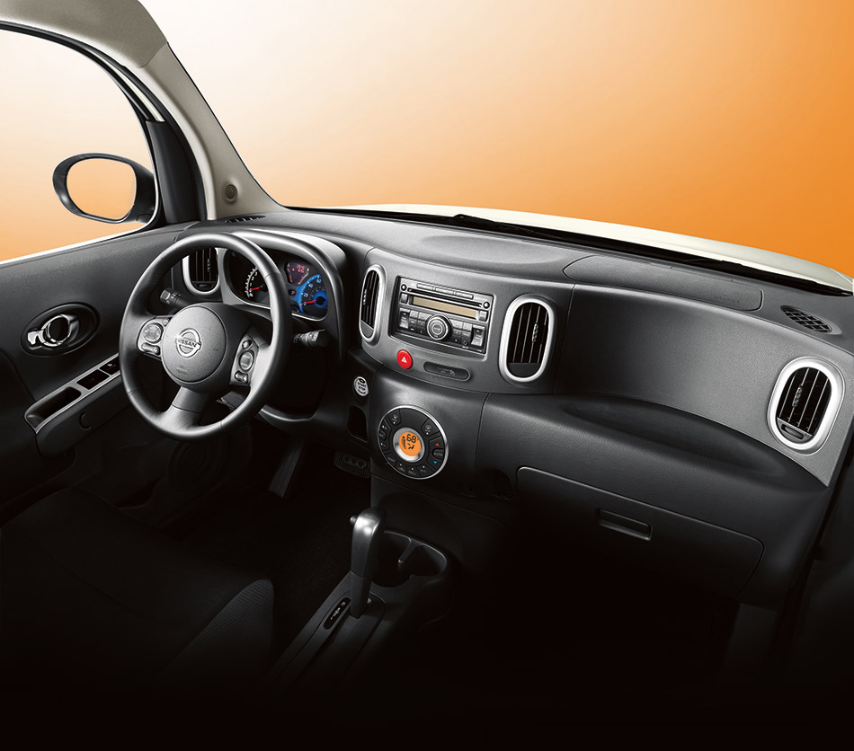 2009 Nissan Cube Interior