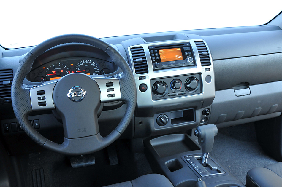 2012 Nissan Frontier Crew Cab Interior