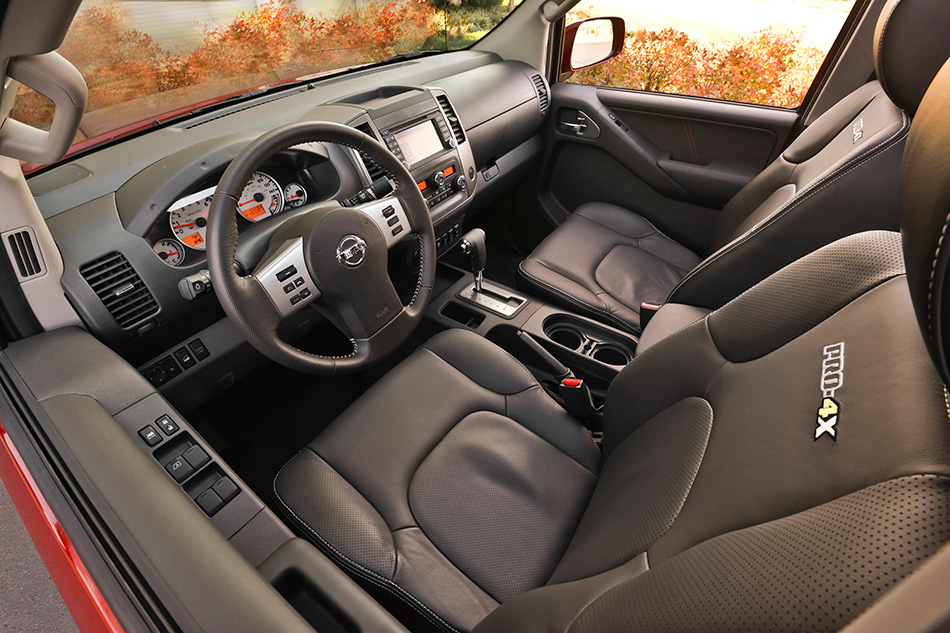 2013 Nissan Frontier Crew Cab Interior