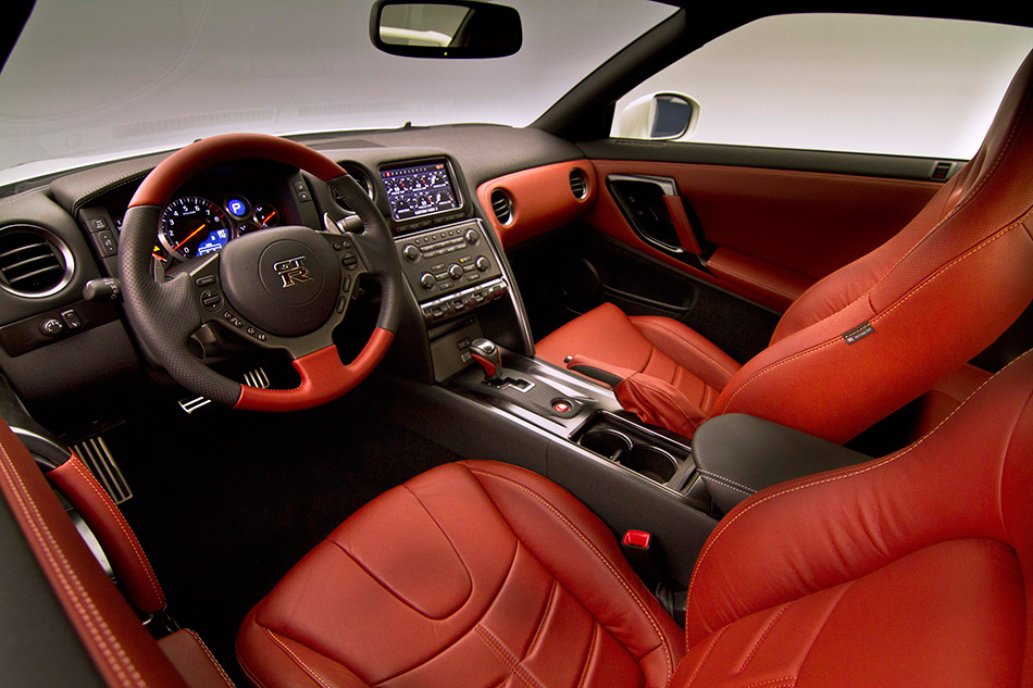 2014 Nissan GT-R Interior