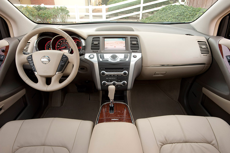 2010 Nissan Murano Interior