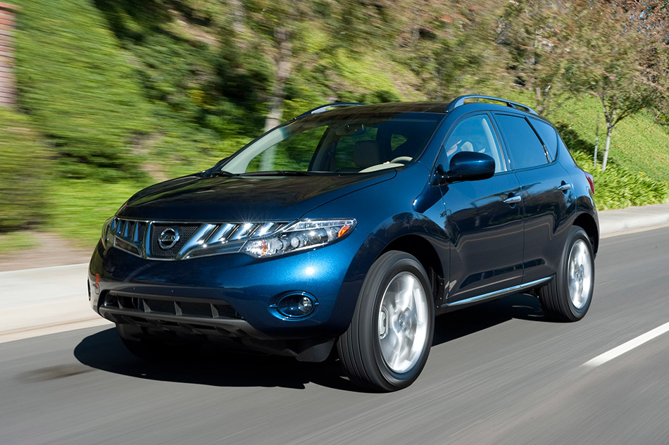 2010 Nissan Murano Front Angle