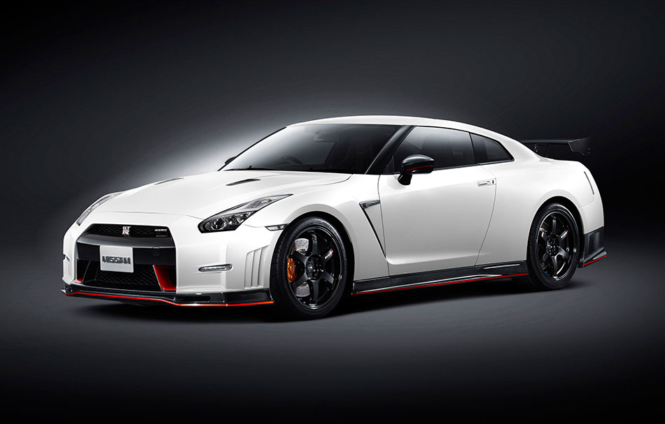 2015 Nissan NISMO GT-R Front Angle