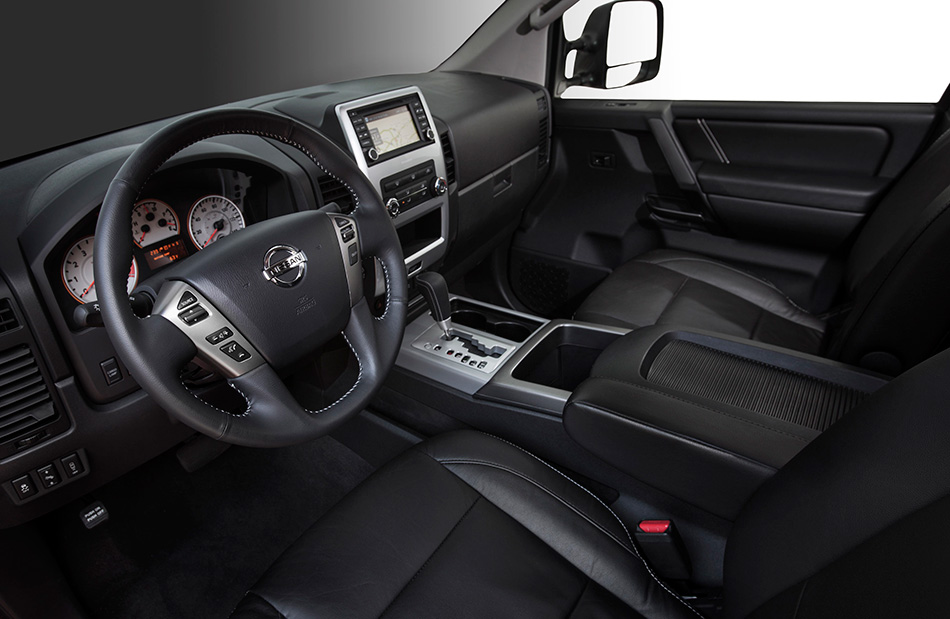 2014 Nissan Titan Interior