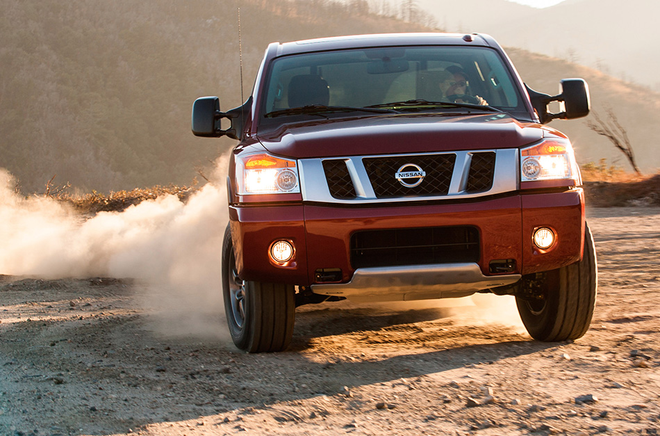 2014 Nissan Titan Front Angle