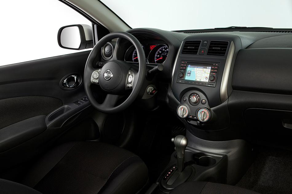 2012 Nissan Versa SV Interior