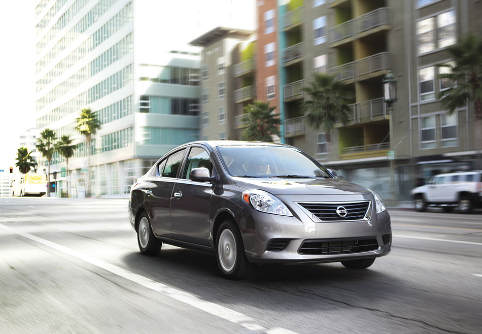 2012 Nissan Versa SV Front Angle