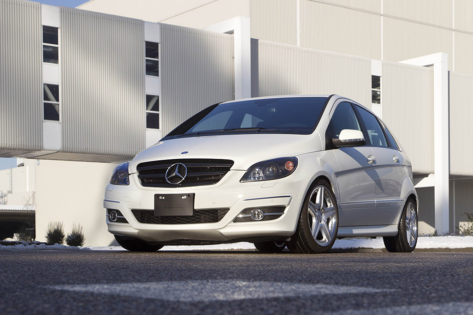 2011 Mercedes-Benz B55 Concept Front Angle