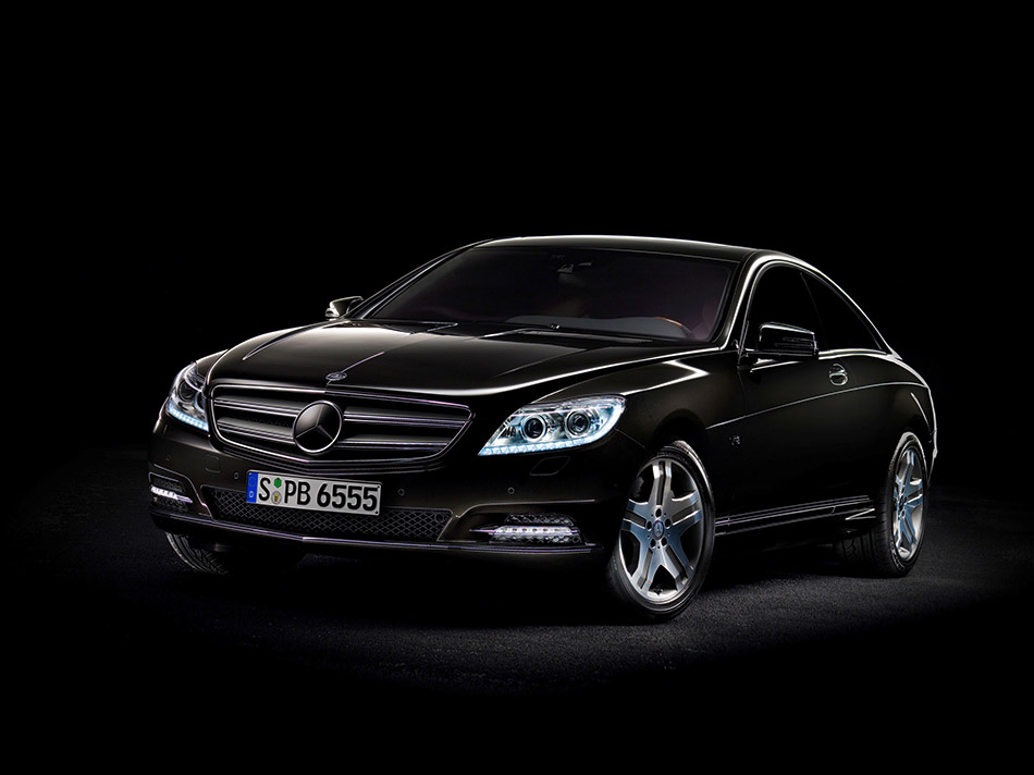 2011 Mercedes-Benz CL-Class Front Angle