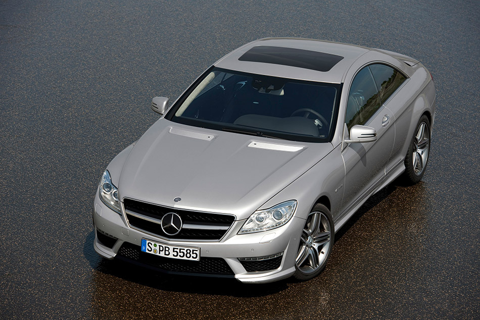 2011 Mercedes-Benz CL63 AMG Front Angle