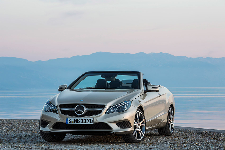 2014 Mercedes-Benz E-Class Cabriolet Front Angle