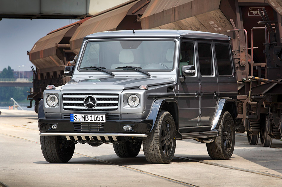 2011 Mercedes-Benz G-Class Edition Select Front Angle