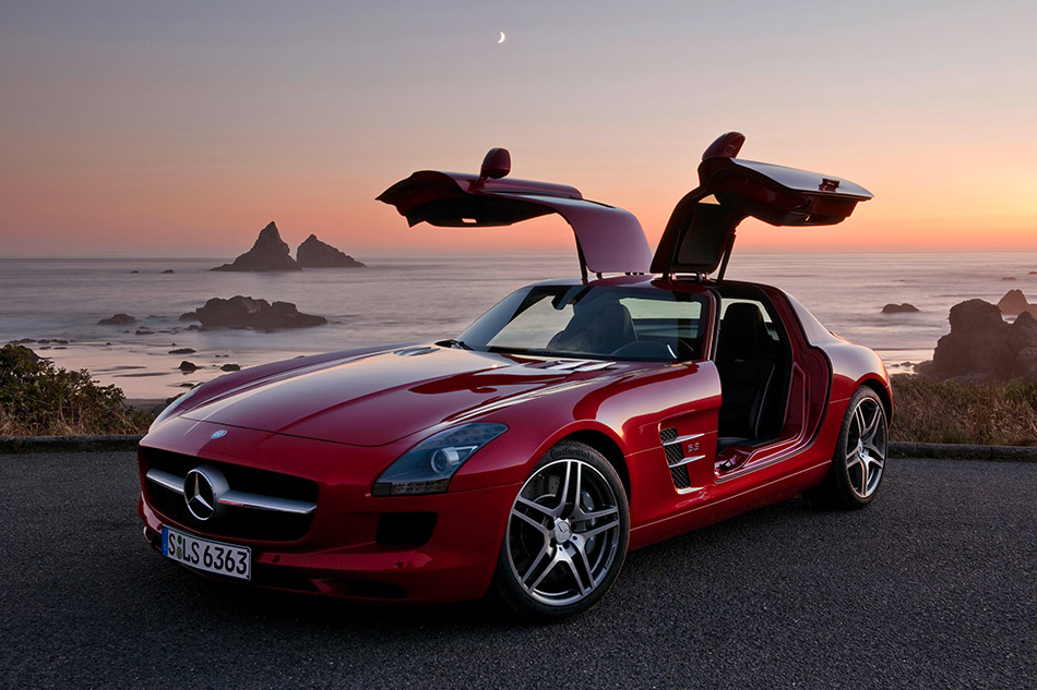 2011 Mercedes-Benz SLS AMG Front Angle