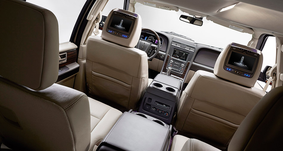 2015 Lincoln Navigator Interior