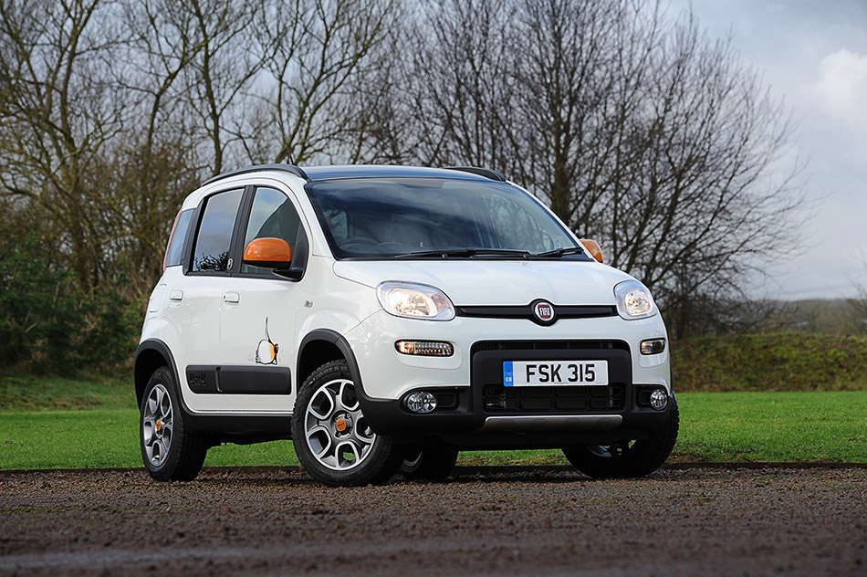 2014 Fiat Panda 4x4 Antarctica Front Angle