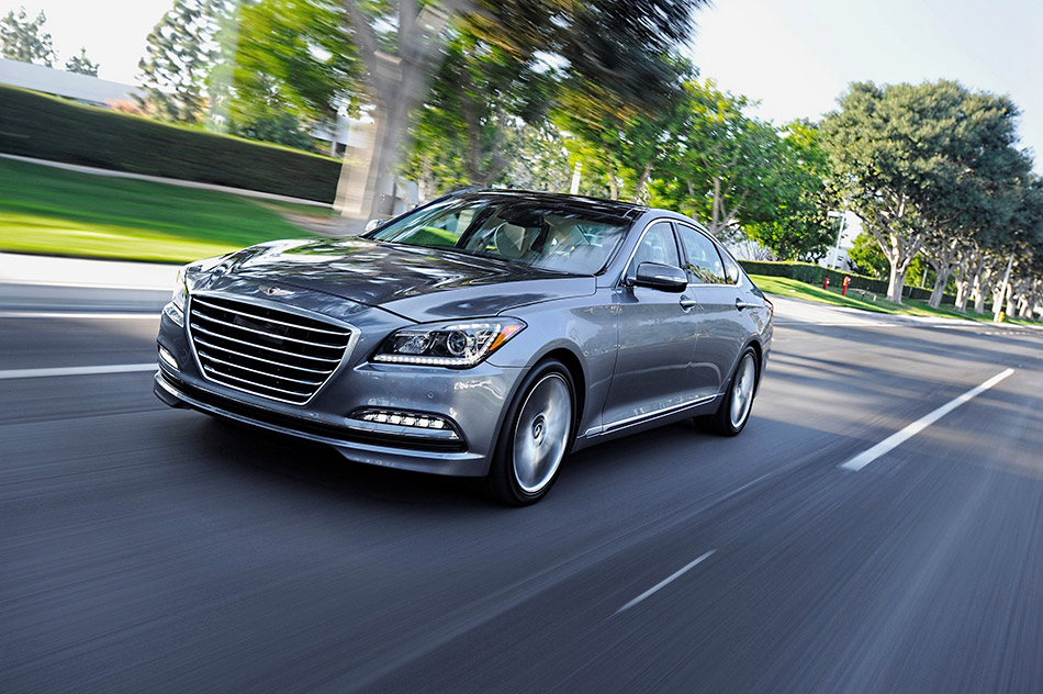 2015 Hyundai Genesis Front Angle