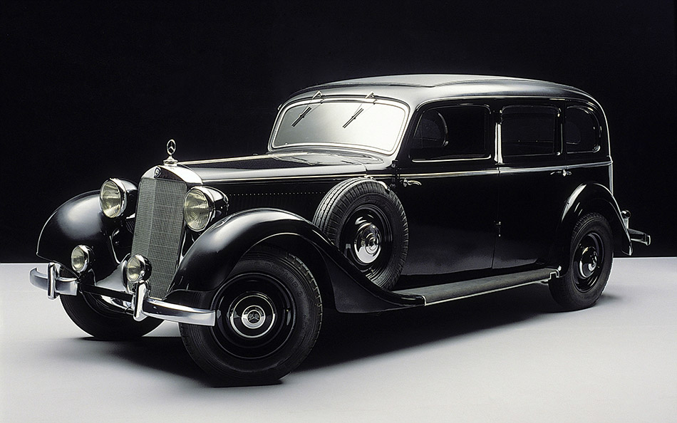 1936 Mercedes-Benz 260D Front Angle