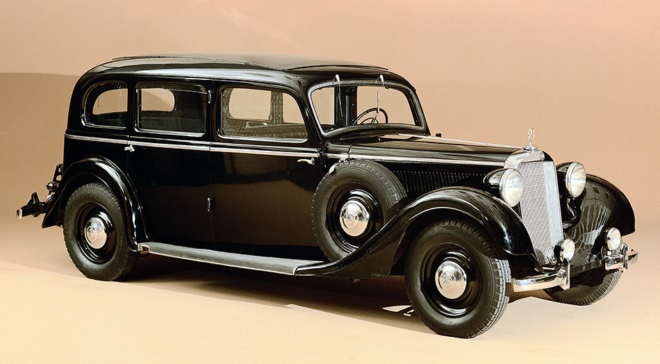 1937 Mercedes-Benz 320 Front Angle