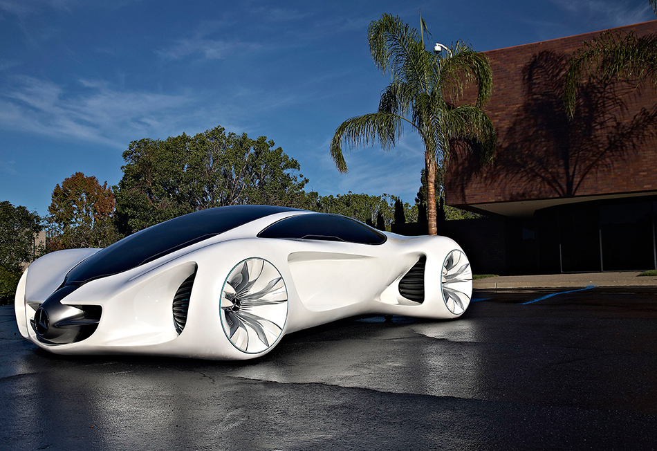 2010 Mercedes-Benz Biome Concept Front Angle